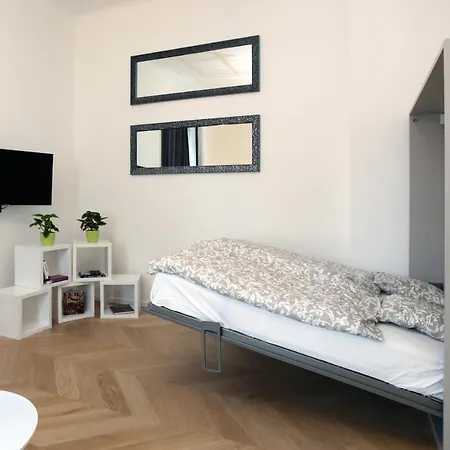 The House - Mezibranska Apartment