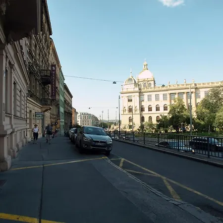 شقة The House - Mezibranska